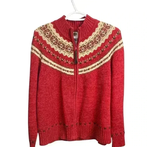 Tiara NWOT Cranberry Knit Sweater w  Faux Leather Accents Size Medium - Picture 1 of 9